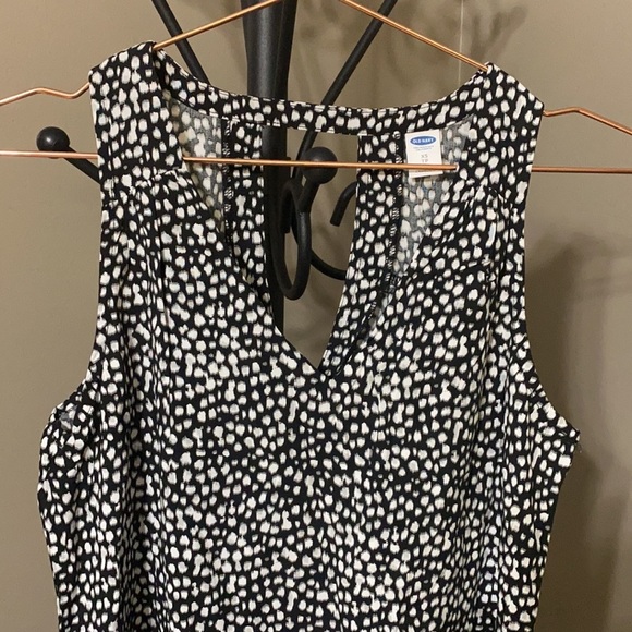 Old navy black & white v neck dress size XS - Picture 2 of 5